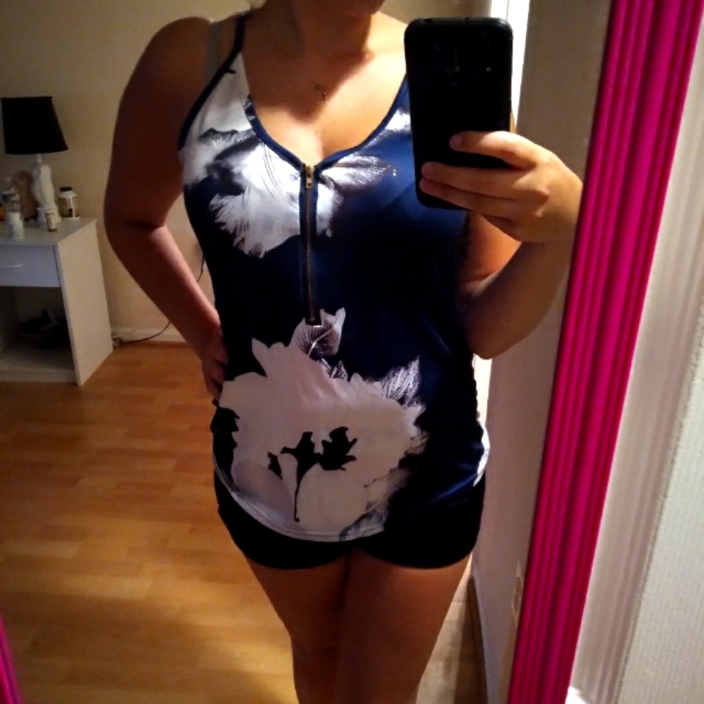 NWOT floral tank top